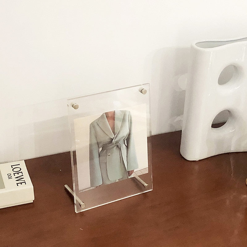 GhostFrame – Modern Acrylic Photo Frame with Minimalist Design