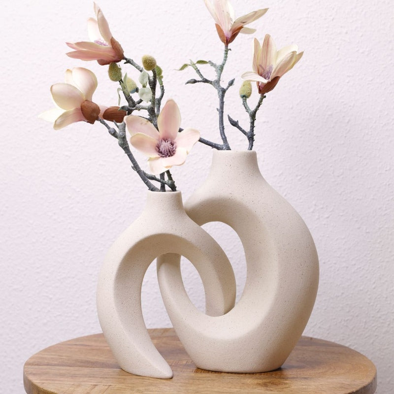 FloréWeave – Artistic Flower Vase with Woven Design for Elegant Flower Arrangements