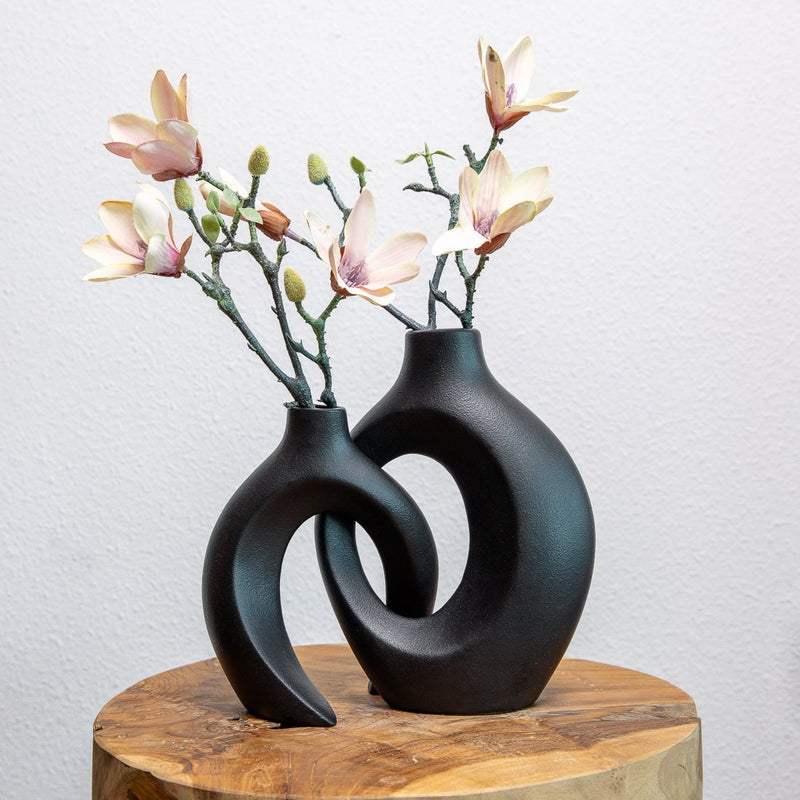 FloréWeave – Artistic Flower Vase with Woven Design for Elegant Flower Arrangements