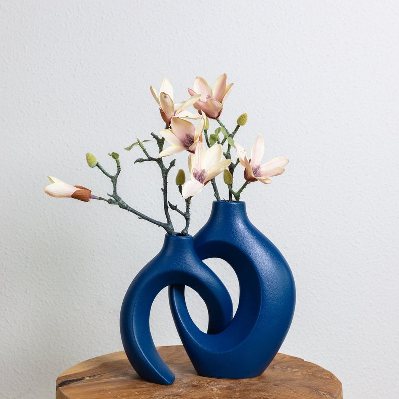 FloréWeave – Artistic Flower Vase with Woven Design for Elegant Flower Arrangements