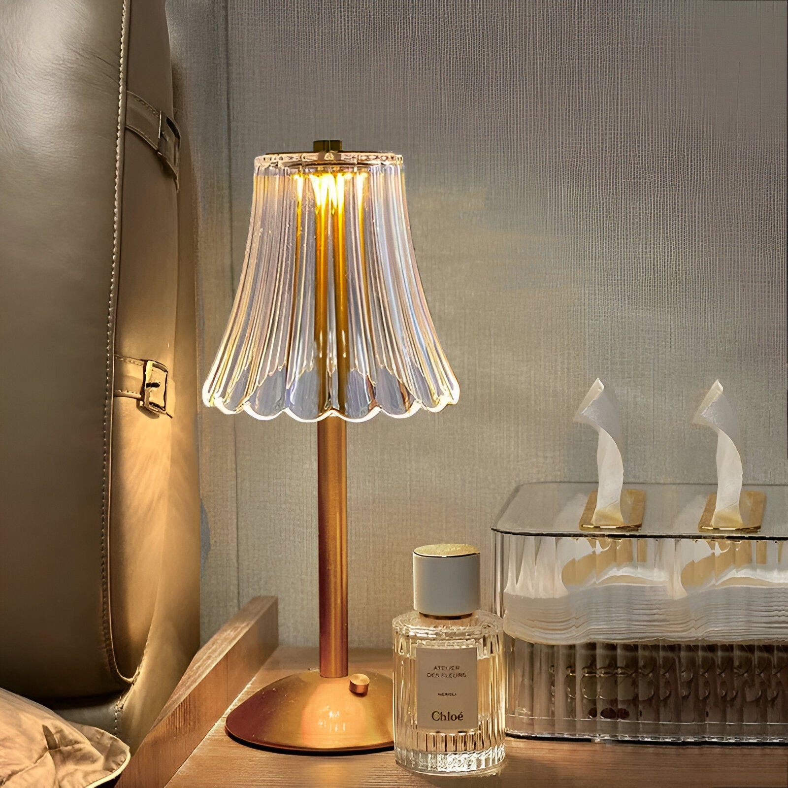 VintageGlow – Elegant Wireless Table Lamp with Timeless Design