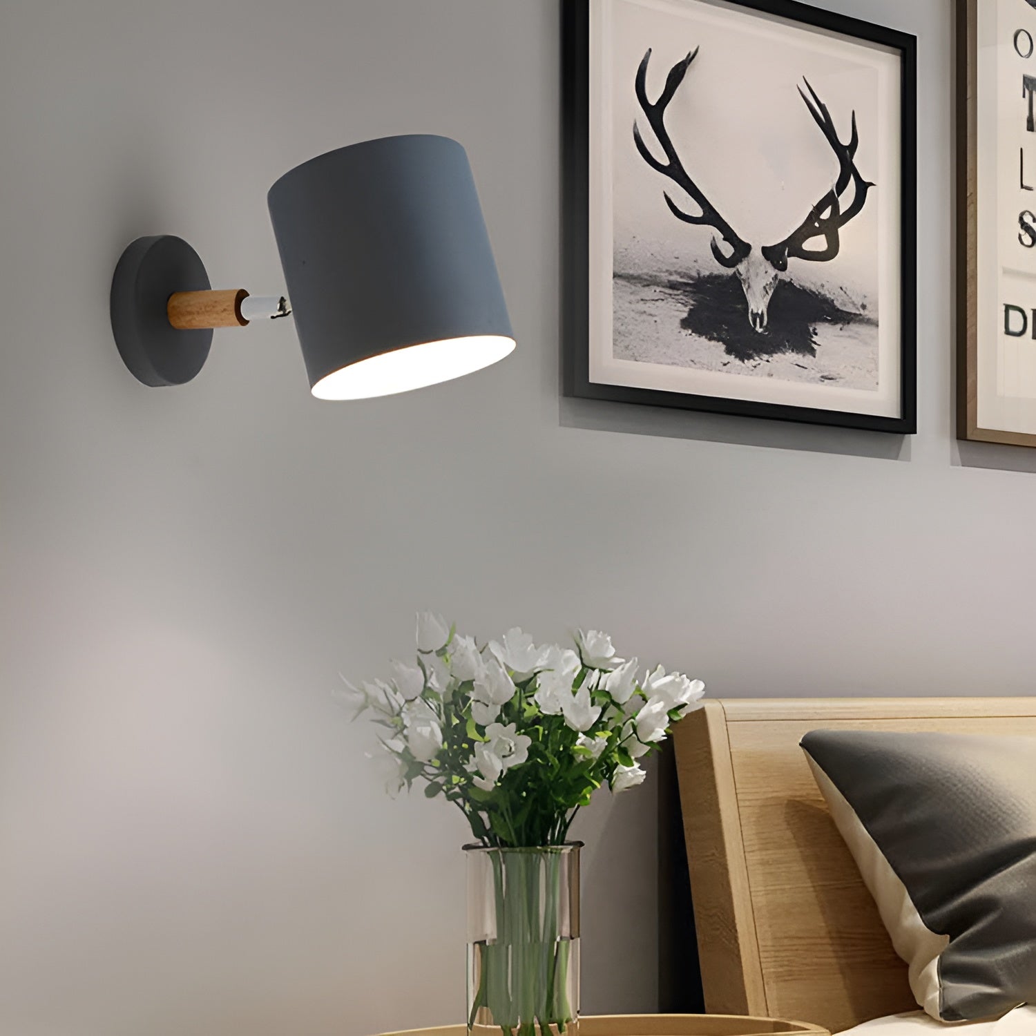 NordicGlow – Verstelbare Wandlamp met Pastel Elegantie