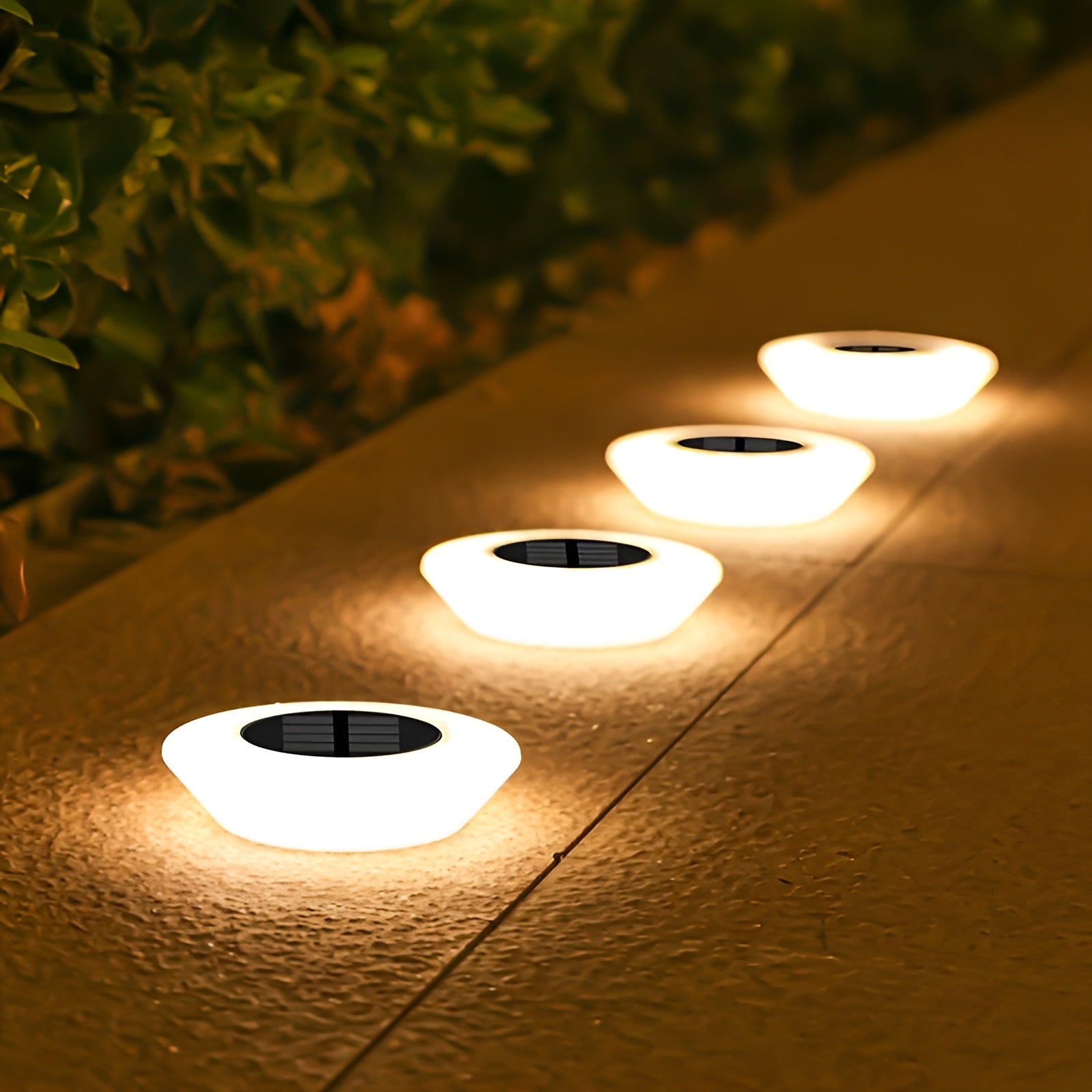 SolarLume – Moderne LED Solar Buitenlamp voor Stijlvolle Verlichting