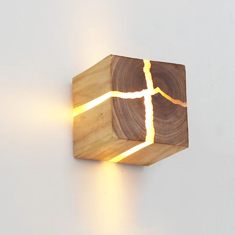 CubeGlow – Luxe Houten Wandlamp met Modern en Natuurlijk Design