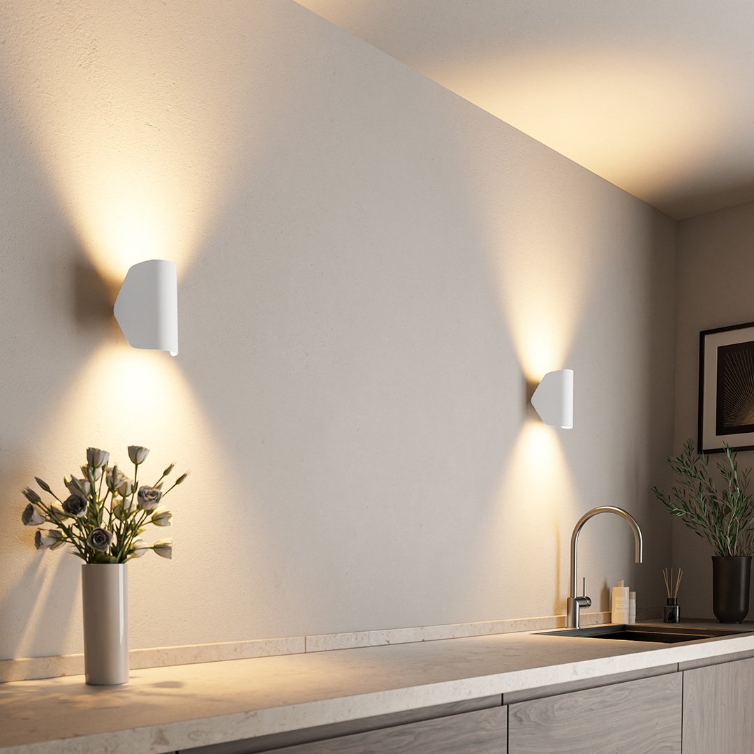 Polaris 2.0 – Robust Wall Lamp with Adjustable Lighting