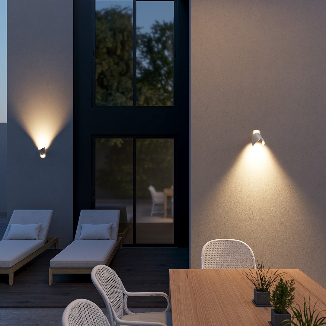 Polaris 2.0 – Robust Wall Lamp with Adjustable Lighting