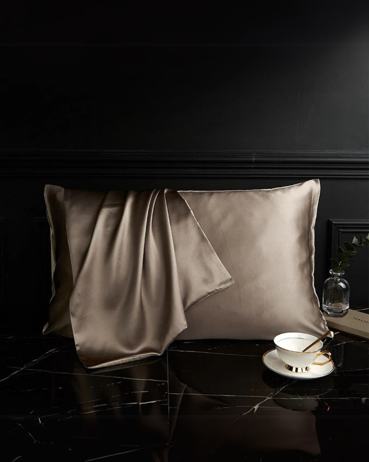 The Sweet Dream – Luxury Mulberry Silk & Tencel Pillowcases for Ultimate Sleep Comfort