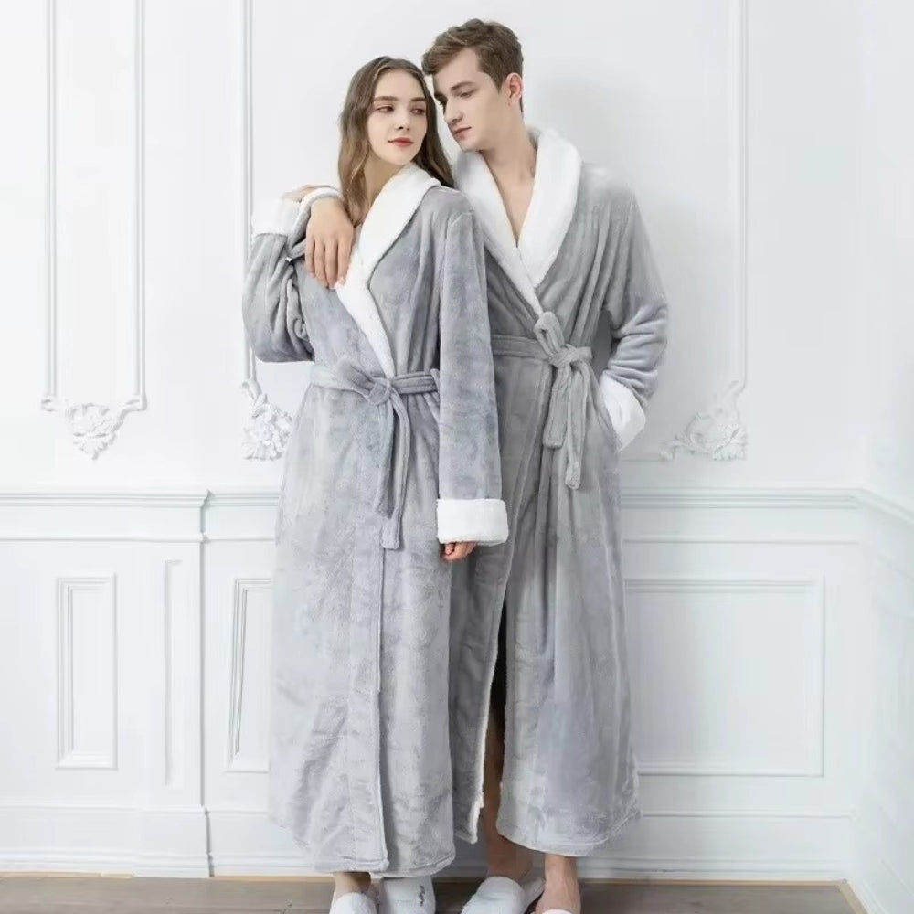 VeluSoft – Elegante Fleece Badjas met Luxe Contrastafwerking voor Ontspannen Momenten