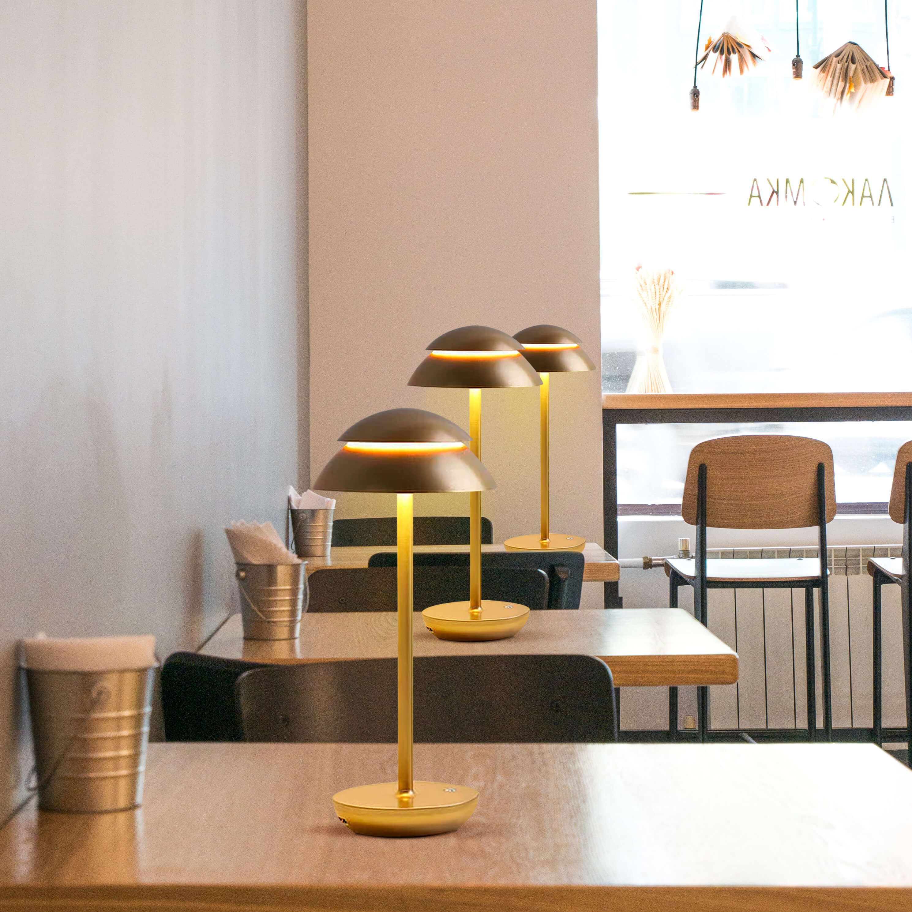 LumiVita – Luxe Wireless Table Lamp with Atmospheric Lighting
