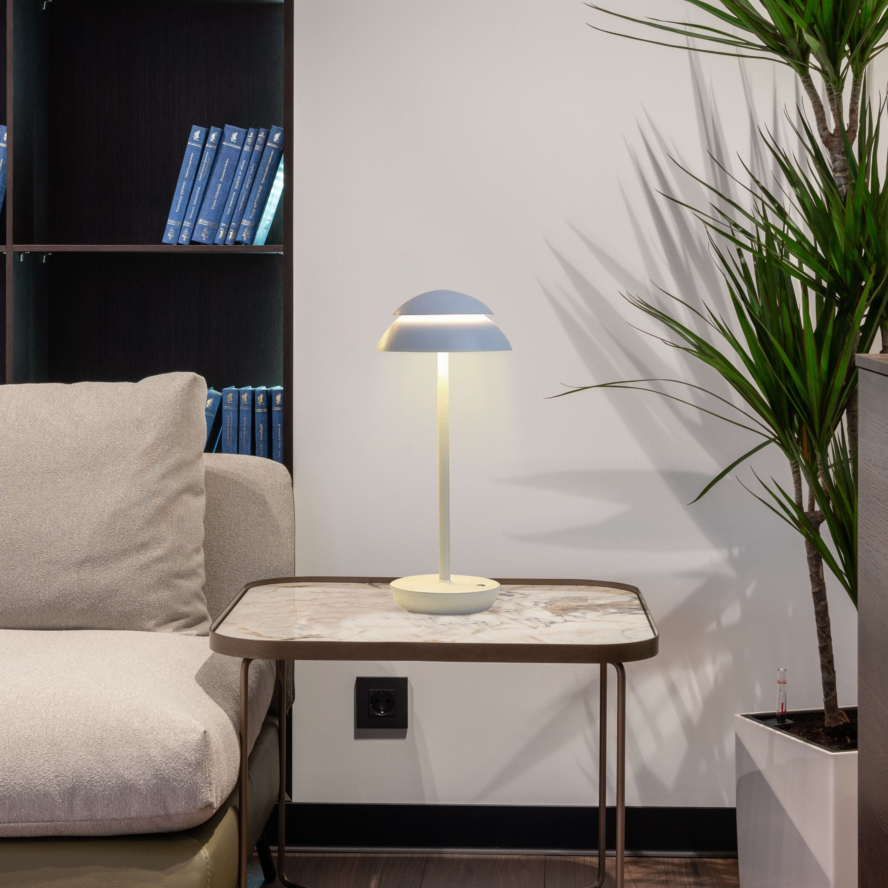 LumiVita – Luxe Wireless Table Lamp with Atmospheric Lighting