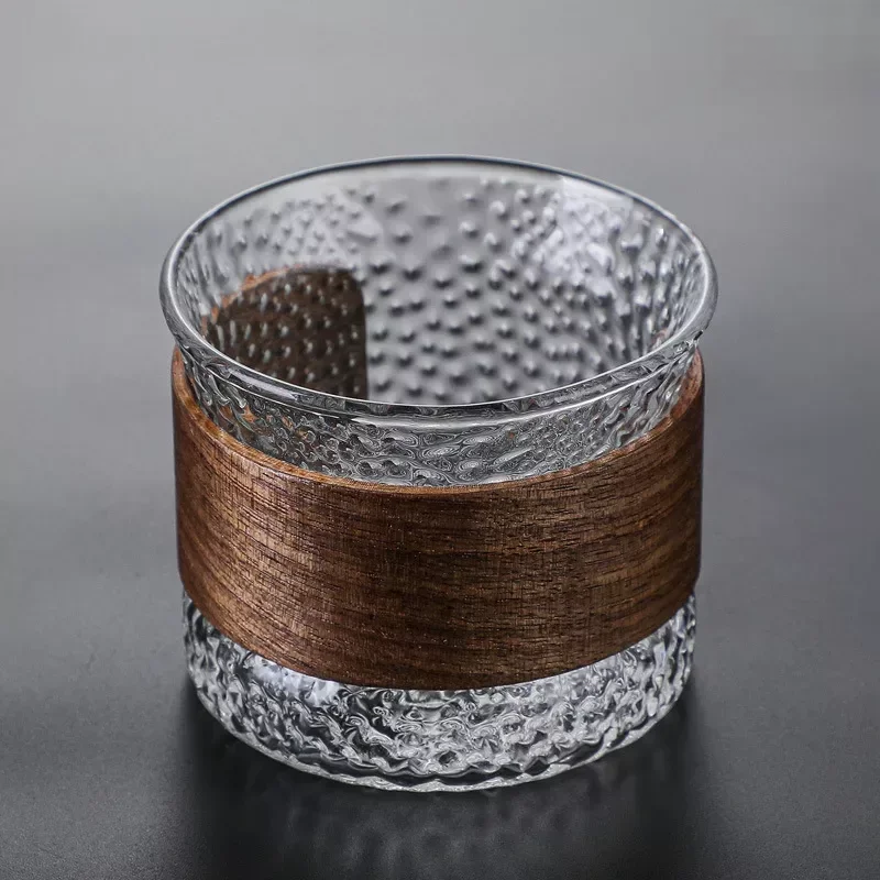 WoodFlow – Handmade Tumbler Glass with Wooden Accent for Stylish Enjoyment
