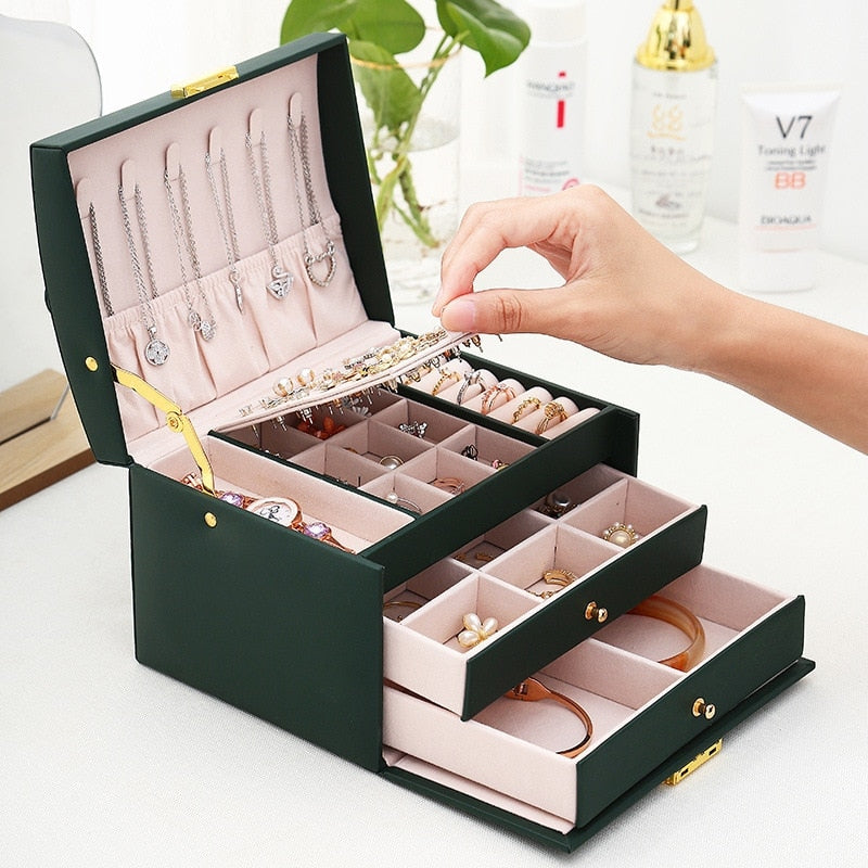 LumiVogue Luxe Jewelry Organizer – Stylish Travel Case for an Organized & Elegant Look