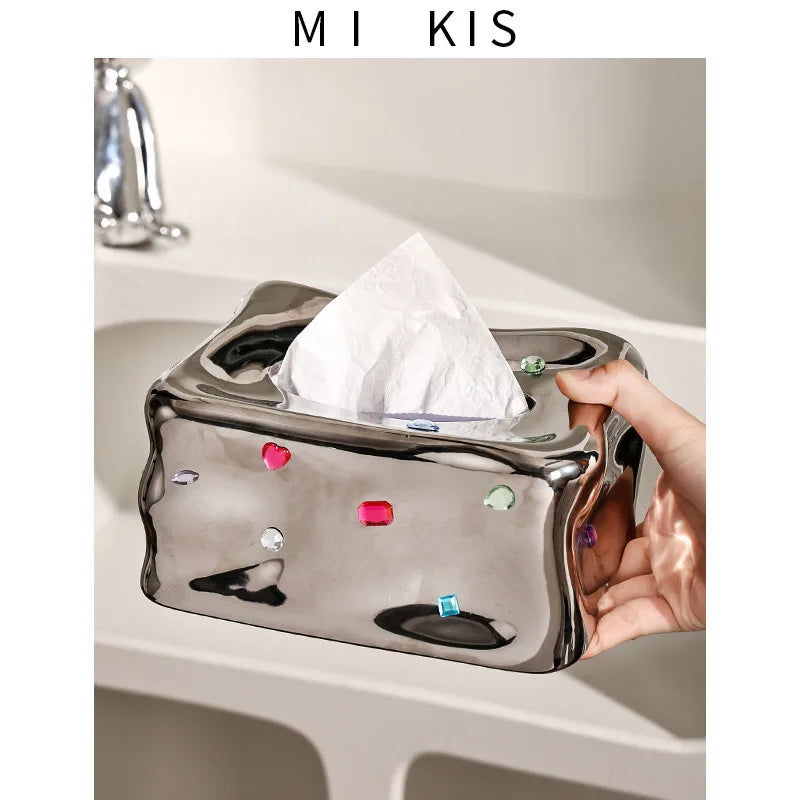 Élise – Luxury Porcelain Tissue Box with Heart-Shaped Gemstone Accent