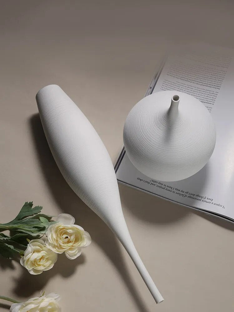 NordicForm – Scandinavian Minimalist Ceramic Vase with Timeless Elegance