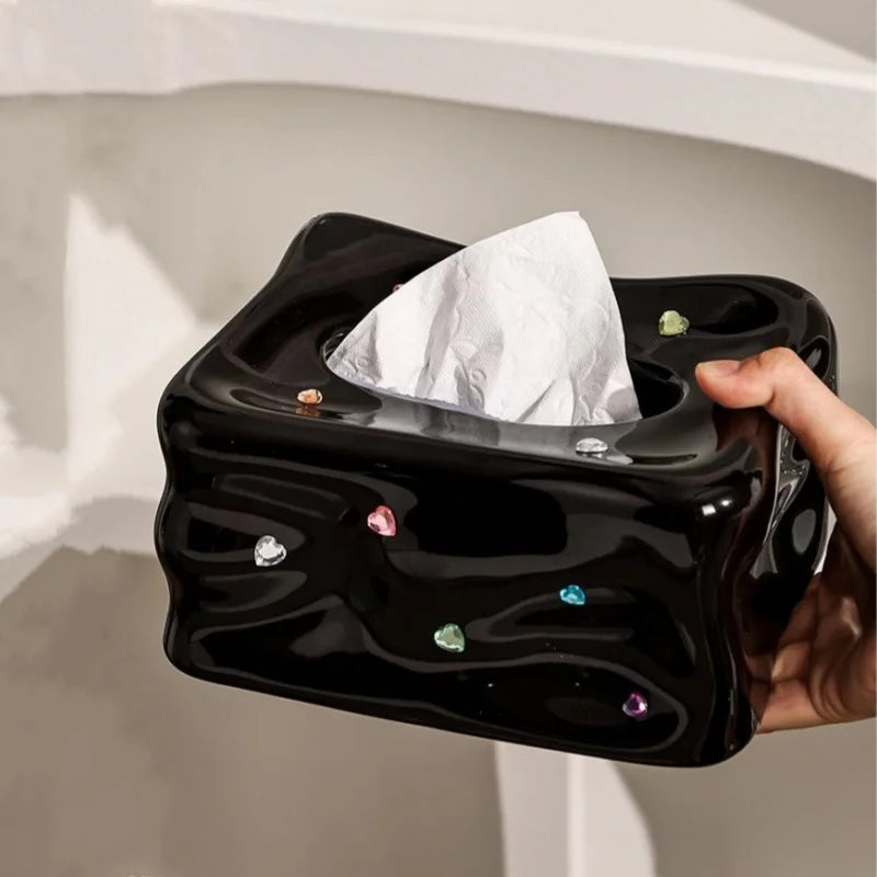 Élise – Luxury Porcelain Tissue Box with Heart-Shaped Gemstone Accent