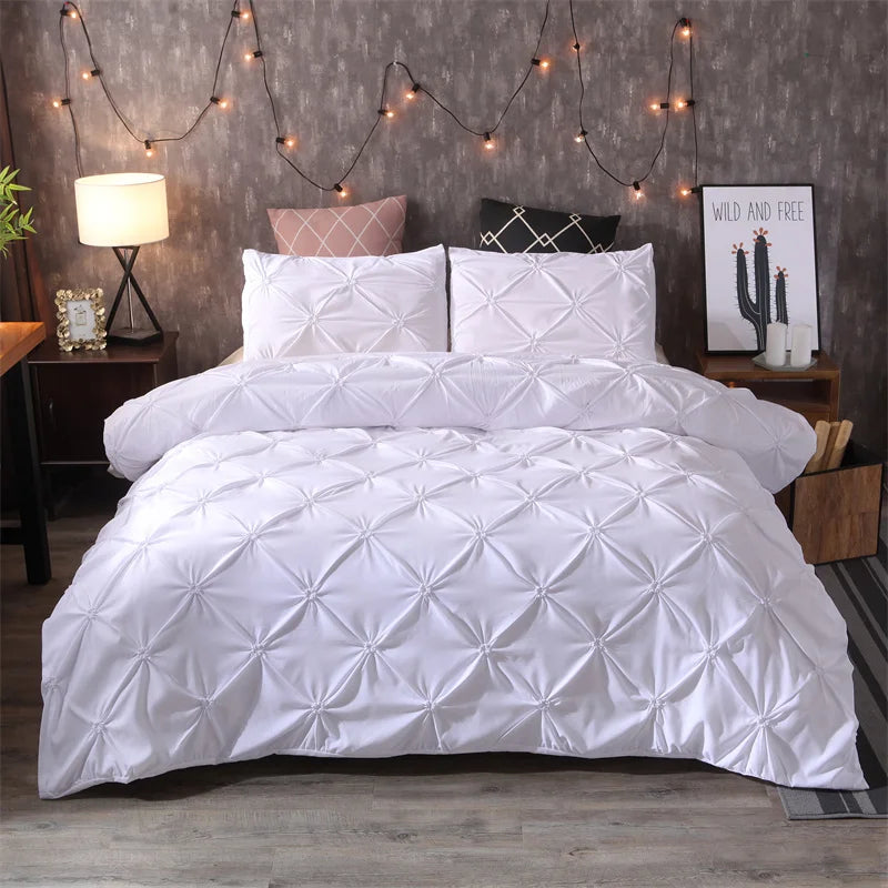 LuxeQuilt – Pintuck Duvet Cover Set with Elegant Diamond Structure