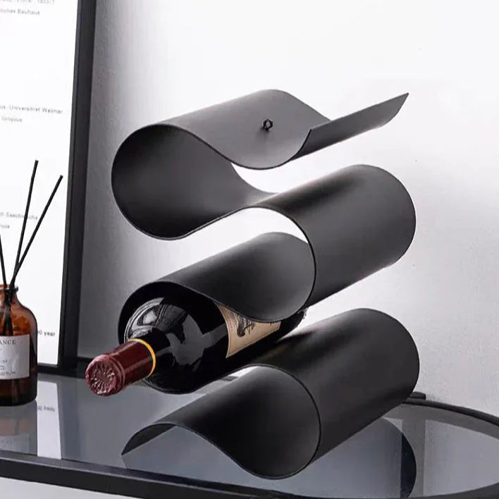 Porte-Bouteilles de Vin Métallique Sculptural en Forme Ondulée pour Plan de Travail et Table à Manger