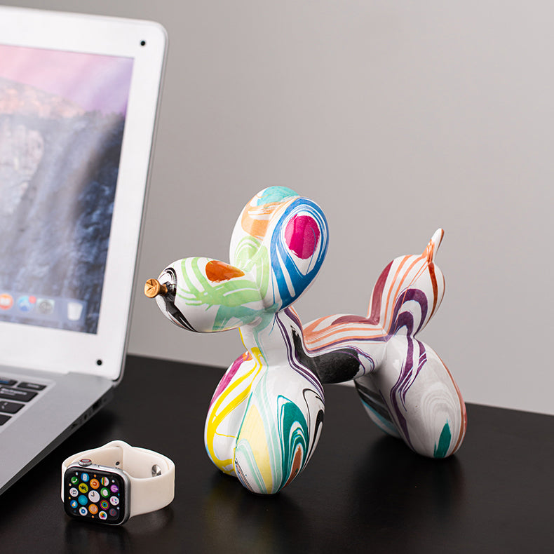 GraffiLuxe – Unique Abstract Statuette with Artistic Flair
