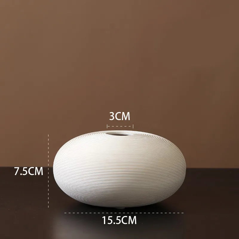 NordicForm – Scandinavian Minimalist Ceramic Vase with Timeless Elegance