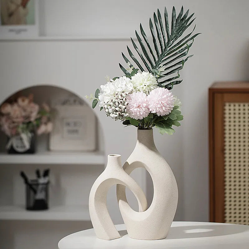 FormaLuxe – Modern Minimalist Set of 2 Ceramic Vases with Timeless Elegance
