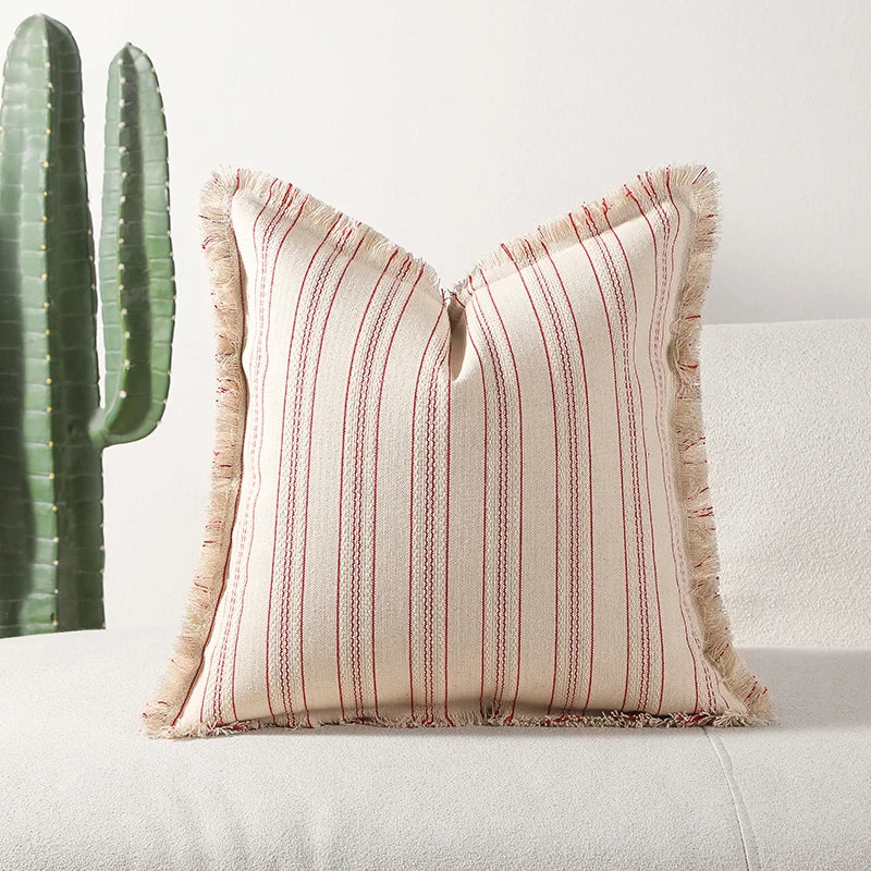 ScandiLuxe – Elegant Jacquard Kussenhoes met Fijne Franje Details