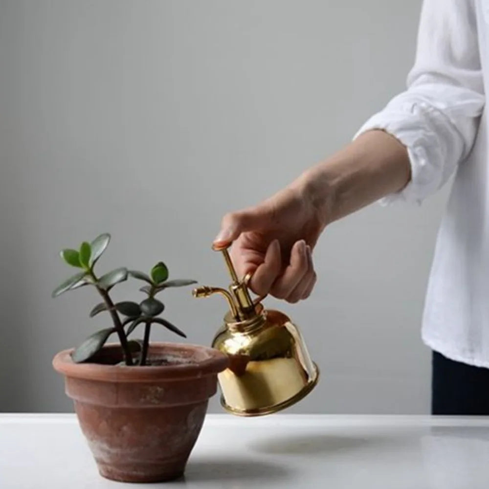 GoldenMist – Luxury Plant Sprayer with Refined Functionality