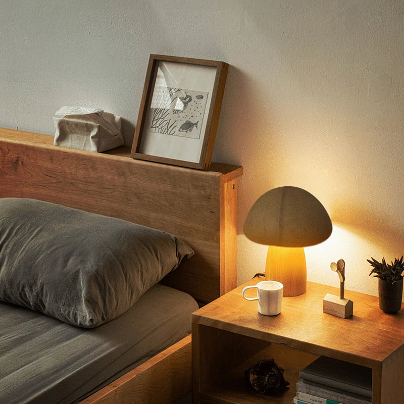MushroomGlow – Wooden Table Lamp with Natural and Modern Design