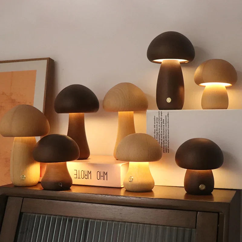 MushroomGlow – Wooden Table Lamp with Natural and Modern Design