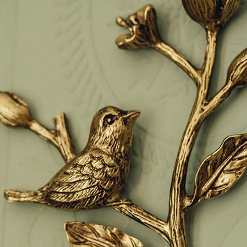 AvianCharm – Metal Wall Hook with Playful Bird Design