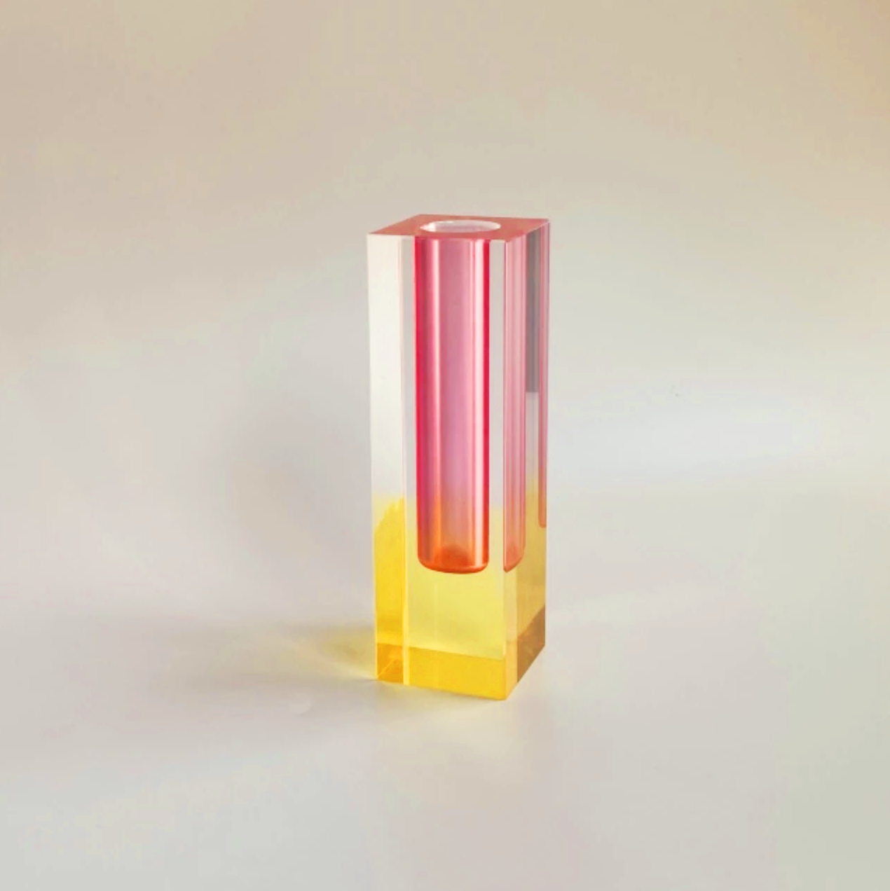 LumiForm – Prisma Acryl Vaas & Organizer met Modern Design