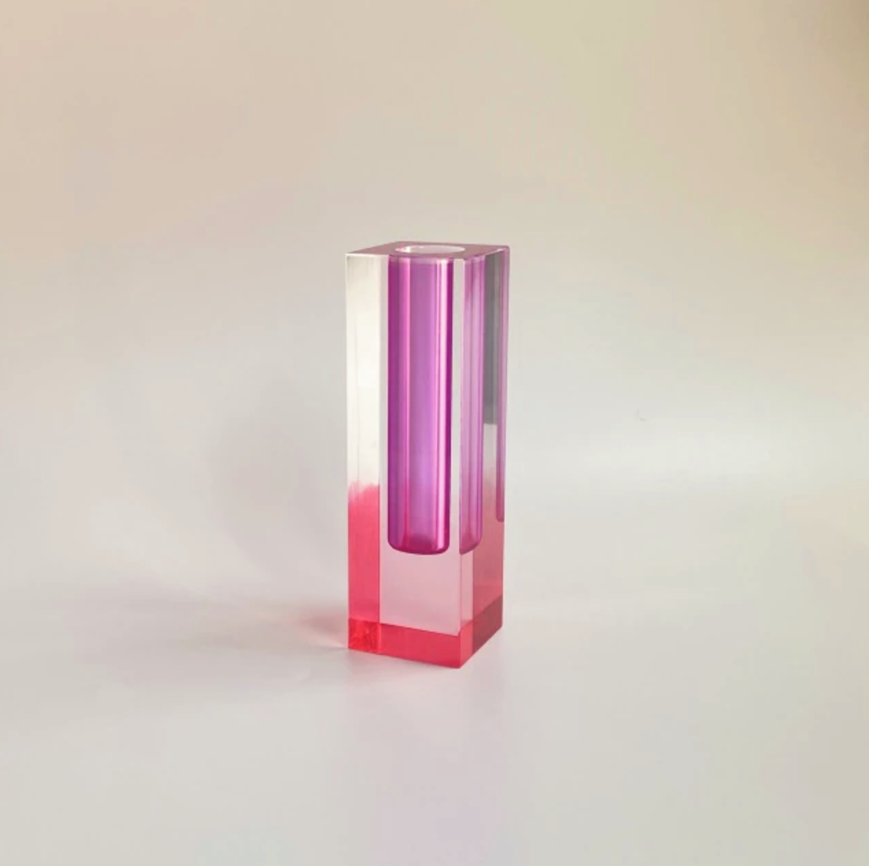 LumiForm – Prisma Acryl Vaas & Organizer met Modern Design