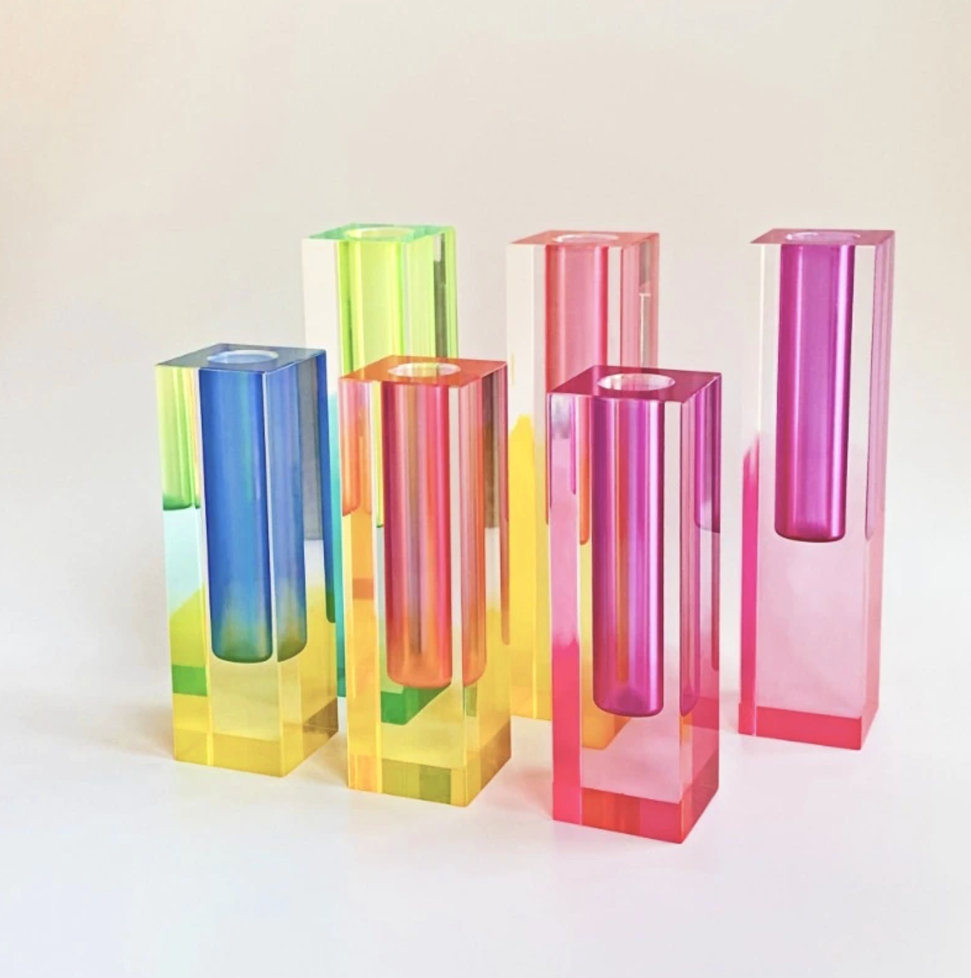 LumiForm – Prisma Acryl Vaas & Organizer met Modern Design