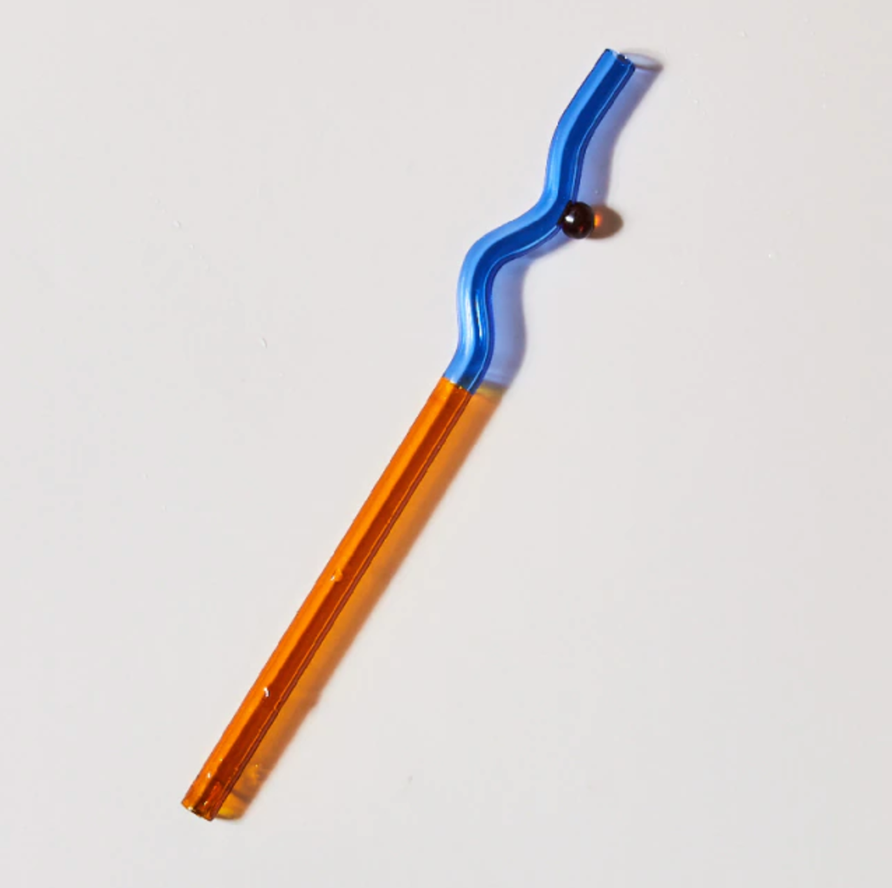 TwistSip – Speelse Gekleurde Glazen Rietjes met Elegant Gedraaid Design