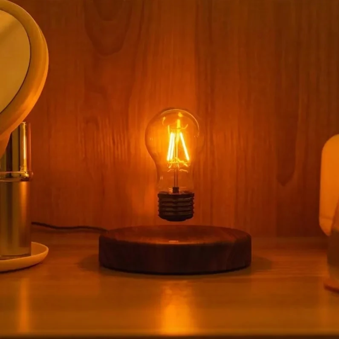 LumiFloat – Floating LED Lamp with Innovative Magnetic Design
