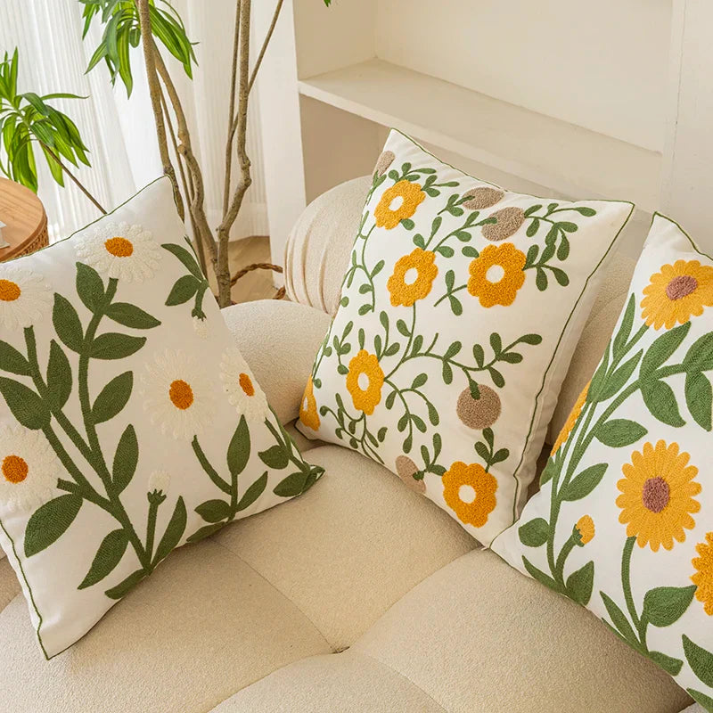 Amélia – Cotton Cushion Cover with Fine Floral Embroidery
