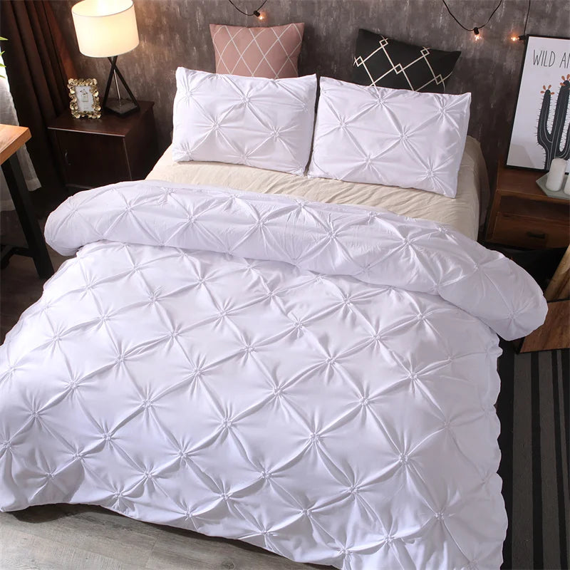 LuxeQuilt – Pintuck Duvet Cover Set with Elegant Diamond Structure