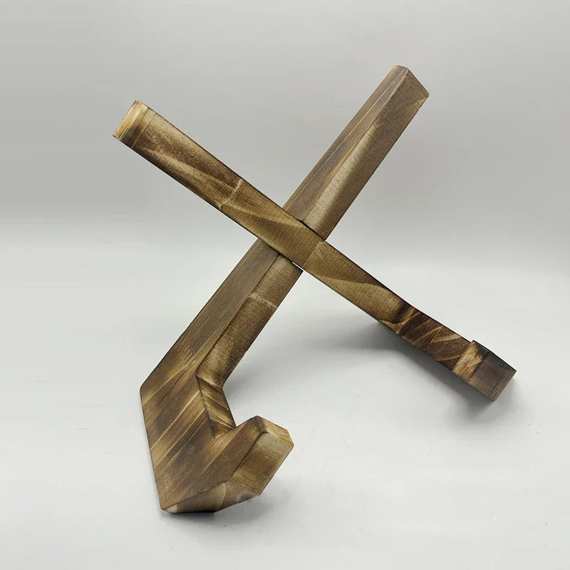 PineCharm – Elegant Wooden Recipe Holder for Practical Style
