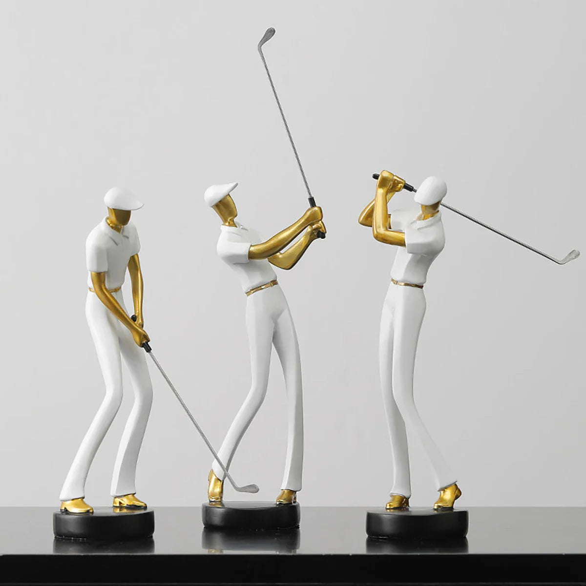 Gilded Motion – Figurines with Dynamic Golf Swing