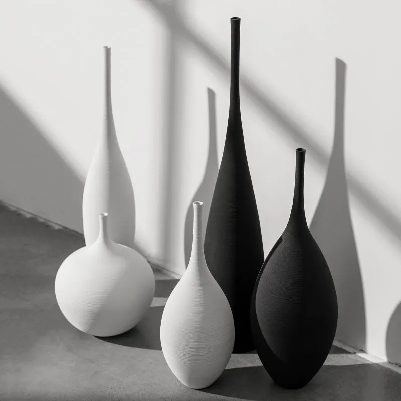 NordicForm – Scandinavian Minimalist Ceramic Vase with Timeless Elegance