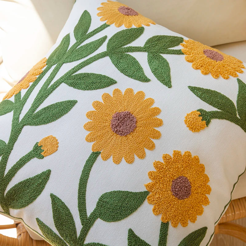 Amélia – Cotton Cushion Cover with Fine Floral Embroidery