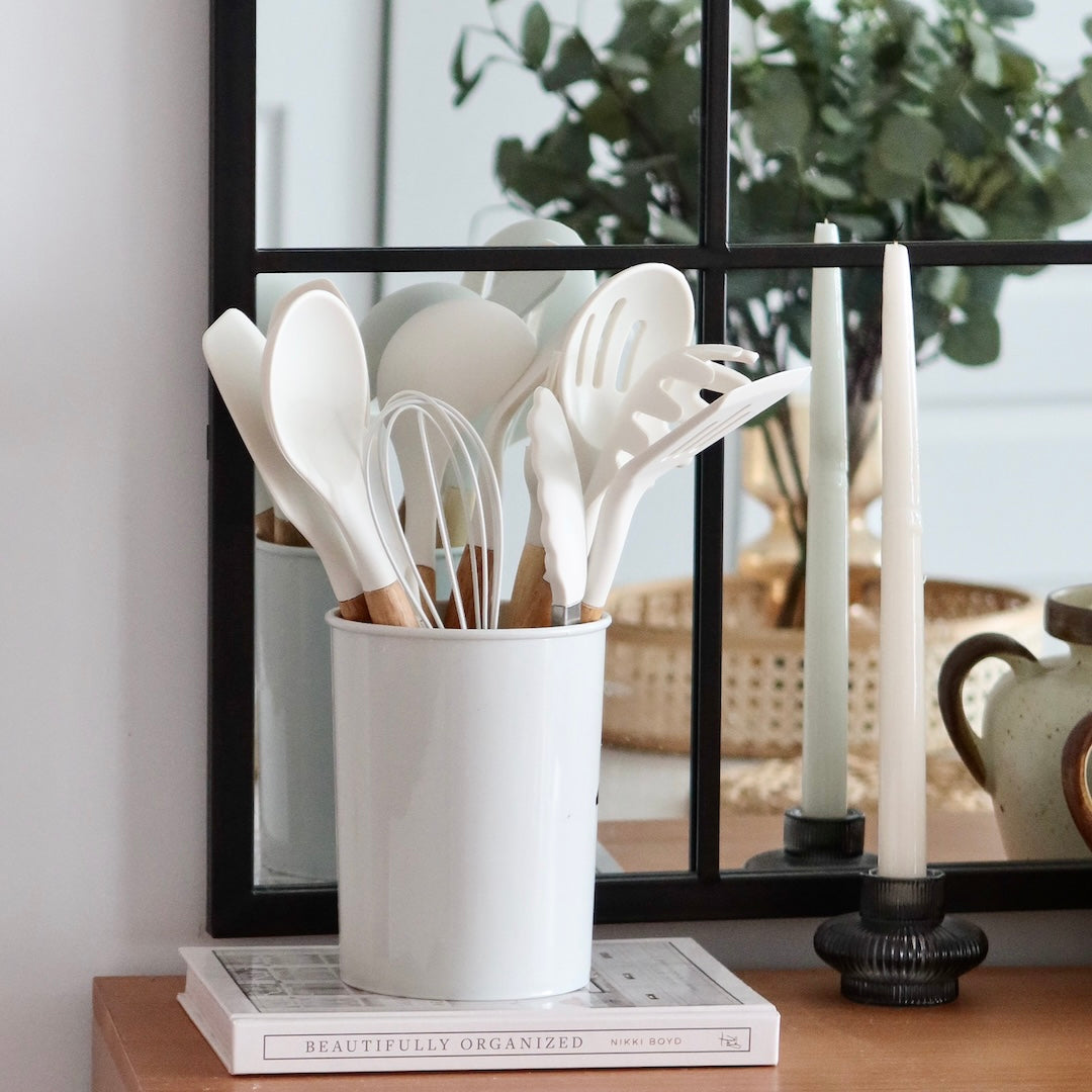 Set d’ustensiles de cuisine en silicone avec poignées en bois et têtes résistantes à la chaleur