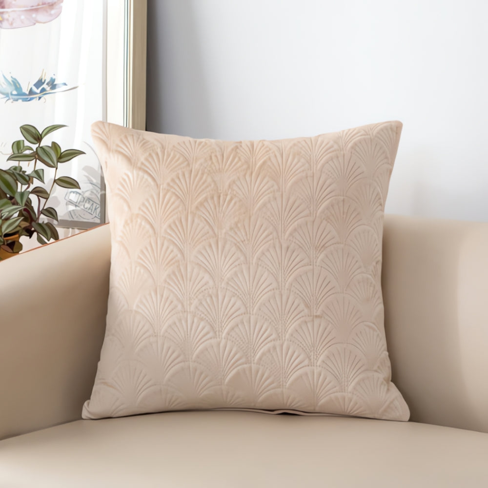 VeluMar – Velvet Shell Cushion Cover with Elegant Coastal Style