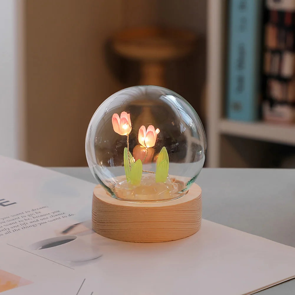 BloomLuxe – Elegant Table Lamp with Tulip Design for an Atmospheric Touch