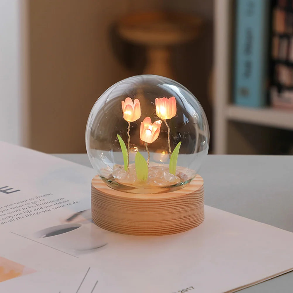 BloomLuxe – Elegant Table Lamp with Tulip Design for an Atmospheric Touch