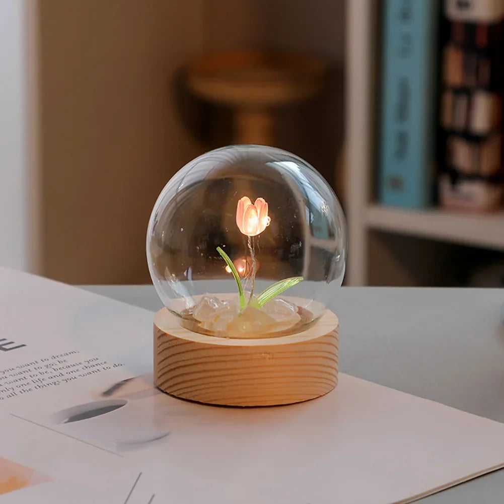 BloomLuxe – Elegant Table Lamp with Tulip Design for an Atmospheric Touch