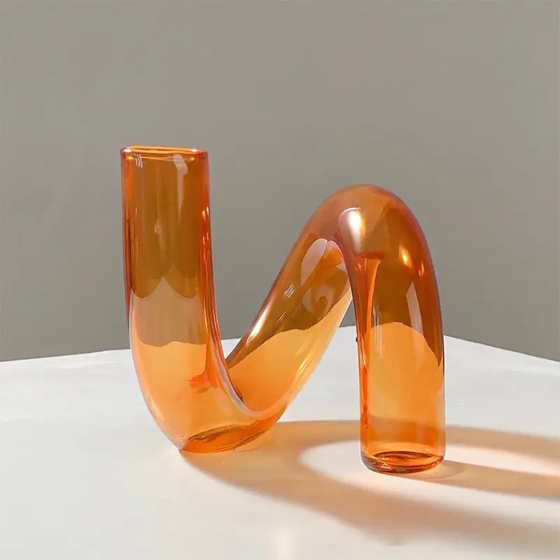 Aurelo Swirl Vase – Sculptural Glass Design Piece for a Modern Interior