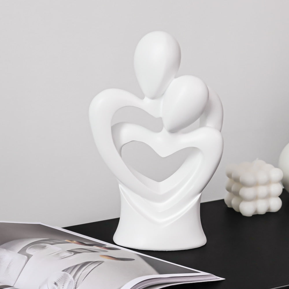 LoveriQ – Elegant Abstract Sculpture with Timeless Charm