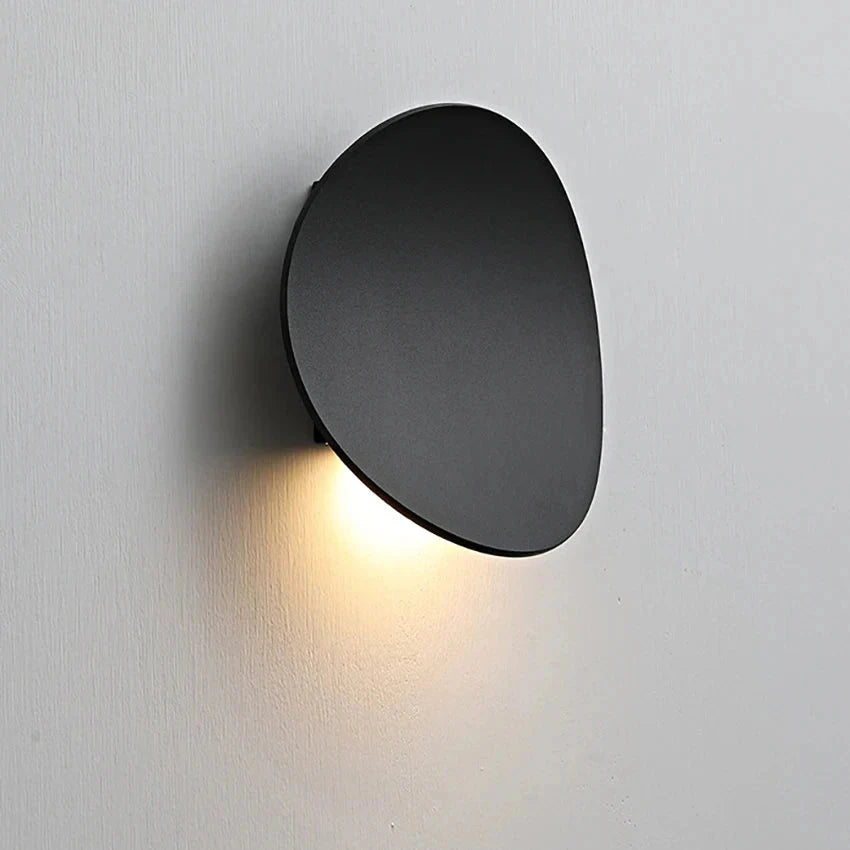 Frida – Modern Wall Lamp with LED lighting