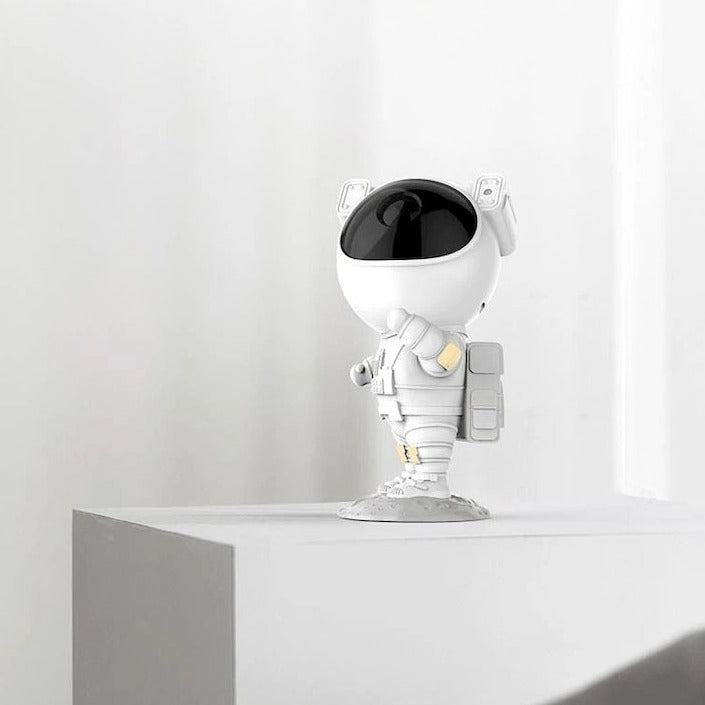 CosmoVoyager – Astronaut Galaxy Projector with Adjustable Nebula Colors
