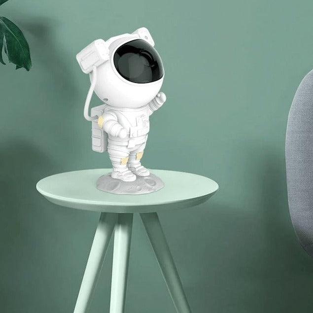 CosmoVoyager – Astronaut Galaxy Projector with Adjustable Nebula Colors